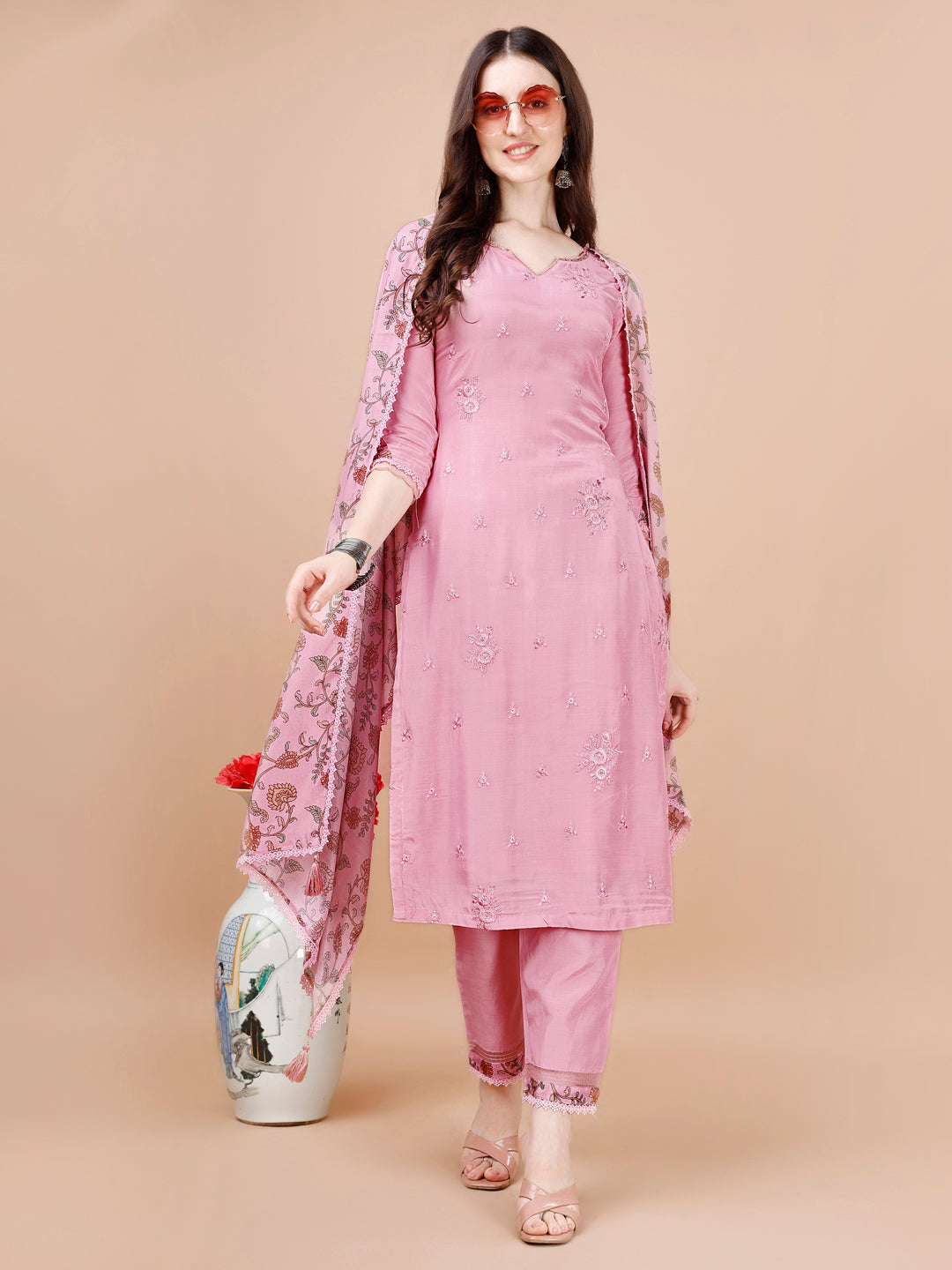 Light Pink Embroidery Kurta Suit Set Product vendor